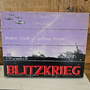 Vintage '65 Avalon Hill "Blitzkrieg" Strategy Game